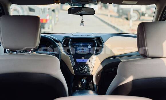 Buy Used Hyundai Santa Fe Brown Car in Al khuwair in al-Batinah Buy Used Hyundai Santa Fe Brown Car in Al khuwair in al-Batinah