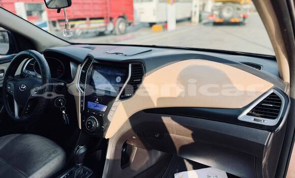 Buy Used Hyundai Santa Fe Brown Car in Al khuwair in al-Batinah Buy Used Hyundai Santa Fe Brown Car in Al khuwair in al-Batinah