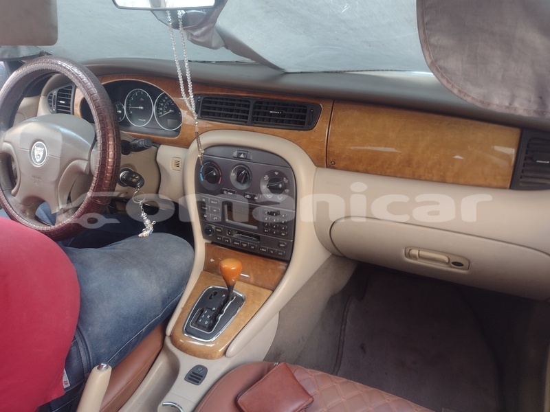 Big with watermark jaguar x type masqat masqat 8462