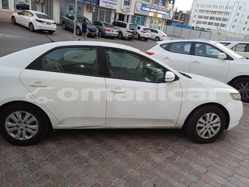 Big with watermark kia cerato masqat wadi al kabir 8480