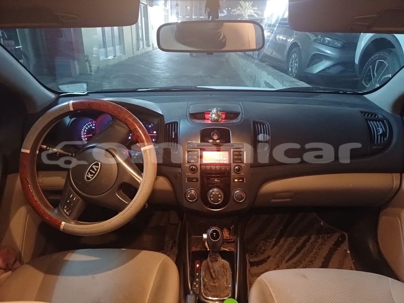 Big with watermark kia cerato masqat wadi al kabir 8480