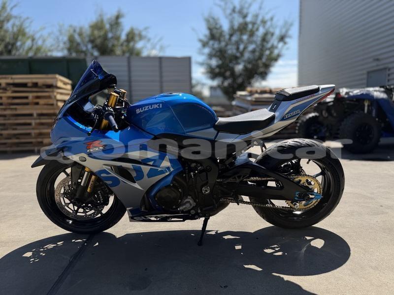 Big with watermark suzuki gsx r dhufar salalah 8483