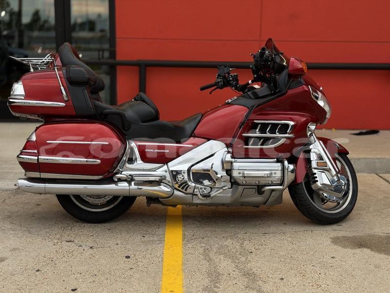 Big with watermark honda gold wing al batinah saham 8484