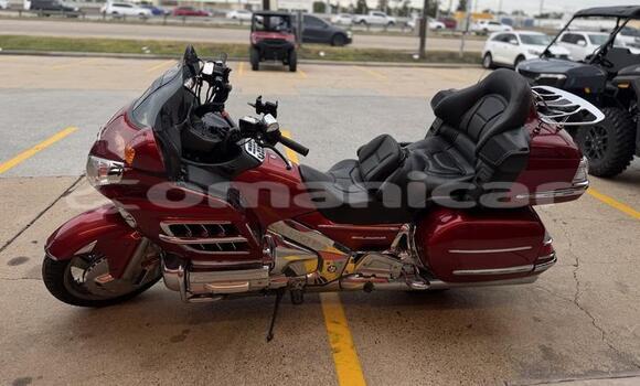 Buy Used Honda GOLD WING Red Bike in Saham in al-Batinah Buy Used Honda GOLD WING Red Bike in Saham in al-Batinah