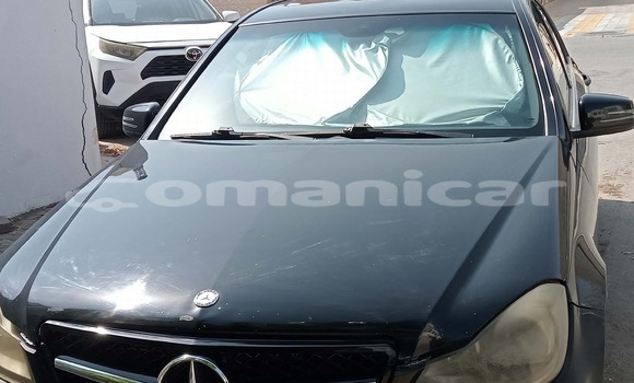 Buy Used Mercedes-Benz C250 coupe Black Car in Muscat in Masqat