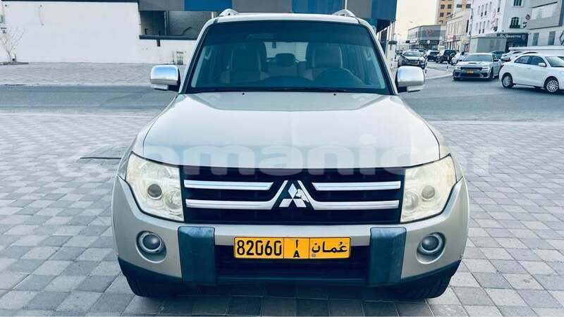 Big with watermark mitsubishi pajero al batinah barkah 8520
