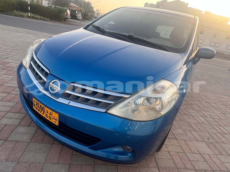 Big with watermark nissan tiida al batinah al khuwair 8525