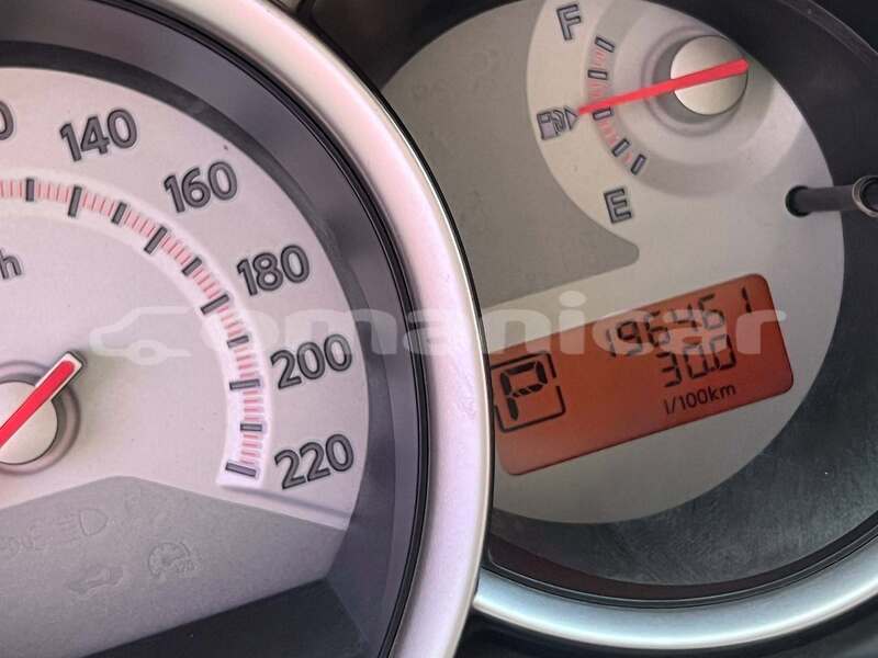 Big with watermark nissan tiida al batinah al khuwair 8525