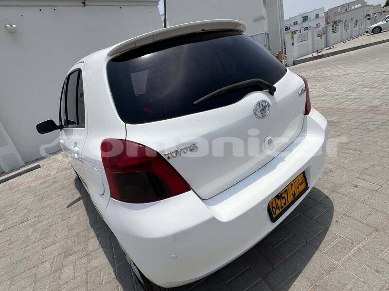 Big with watermark toyota yaris al batinah barkah 8527