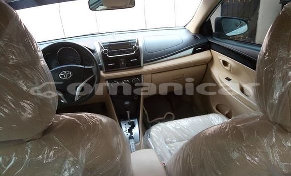 Buy Used Toyota Yaris White Car in Muscat in Masqat Buy Used Toyota Yaris White Car in Muscat in Masqat