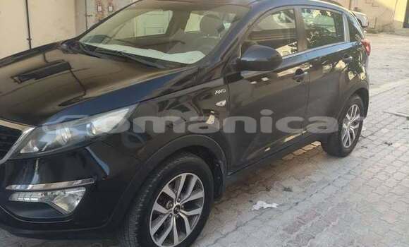 Buy Used Kia Sportage White Car in al–Khaburah in al-Batinah Buy Used Kia Sportage White Car in al–Khaburah in al-Batinah