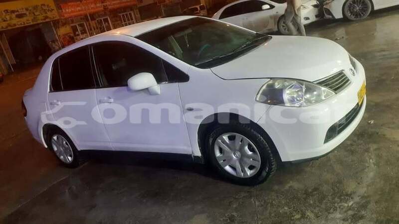 Big with watermark nissan tiida al batinah ar rustaq 8540