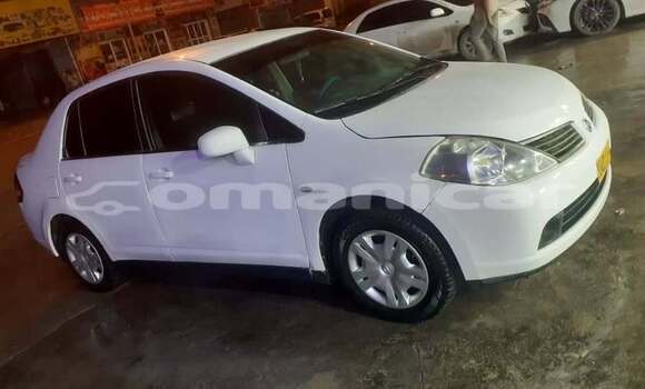 Buy Used Nissan Tiida White Car in ar–Rustaq in al-Batinah