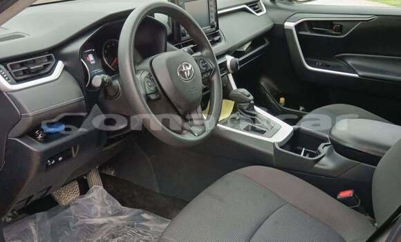 Buy Used Toyota RAV4 Red Car in Al khuwair in al-Batinah Buy Used Toyota RAV4 Red Car in Al khuwair in al-Batinah