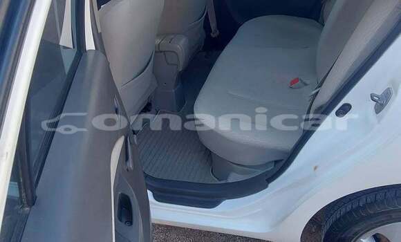 Buy Used Toyota Corolla White Car in Al khuwair in al-Batinah Buy Used Toyota Corolla White Car in Al khuwair in al-Batinah