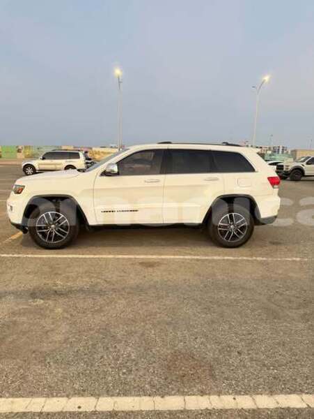 Big with watermark jeep cherokee adh dhahirah al buraymi 8568