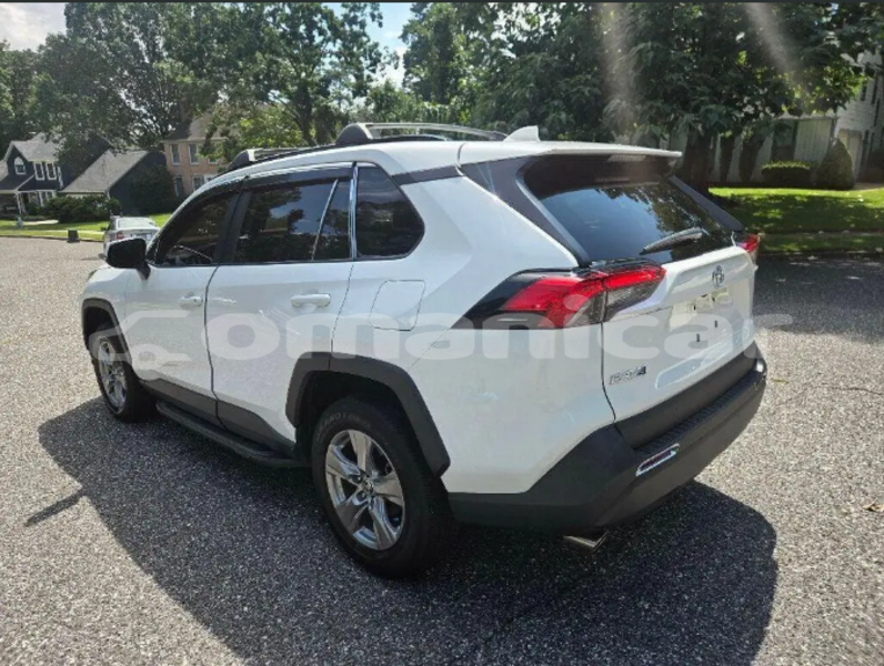 Big with watermark toyota rav4 masqat madinat qabus 8570