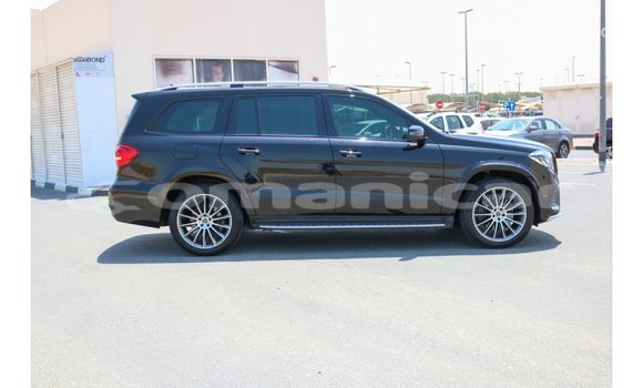 Buy Import Mercedes-Benz 190 Black Car in Import - Dubai in Dhufar Buy Import Mercedes-Benz 190 Black Car in Import - Dubai in Dhufar