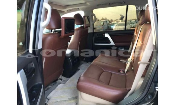 Buy Import Toyota Land Cruiser Black Car in Import - Dubai in Dhufar Buy Import Toyota Land Cruiser Black Car in Import - Dubai in Dhufar