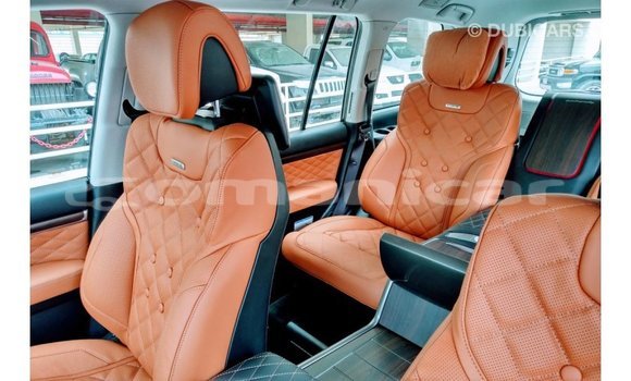 Buy Import Toyota Land Cruiser Black Car in Import - Dubai in Dhufar Buy Import Toyota Land Cruiser Black Car in Import - Dubai in Dhufar