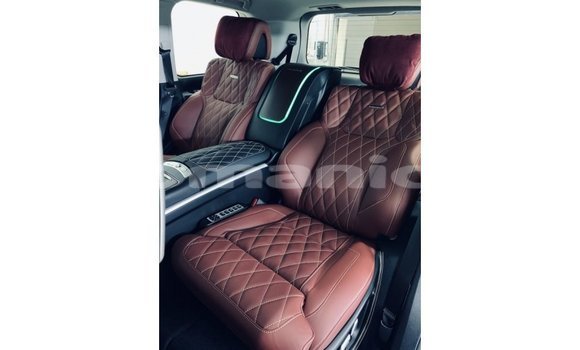 Buy Import Toyota Land Cruiser Black Car in Import - Dubai in Dhufar Buy Import Toyota Land Cruiser Black Car in Import - Dubai in Dhufar