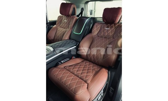 Buy Import Toyota Land Cruiser Black Car in Import - Dubai in Dhufar Buy Import Toyota Land Cruiser Black Car in Import - Dubai in Dhufar