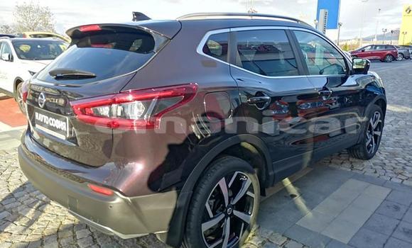 Buy Used Nissan Qashqai+2 Black Car in Muscat in Masqat Buy Used Nissan Qashqai+2 Black Car in Muscat in Masqat