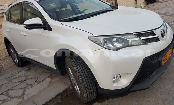Buy Used Toyota RAV4 White Car in Muscat in Masqat
