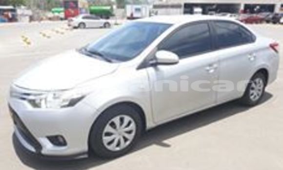 Buy Used Toyota Yaris Silver Car in Muscat in Masqat Buy Used Toyota Yaris Silver Car in Muscat in Masqat