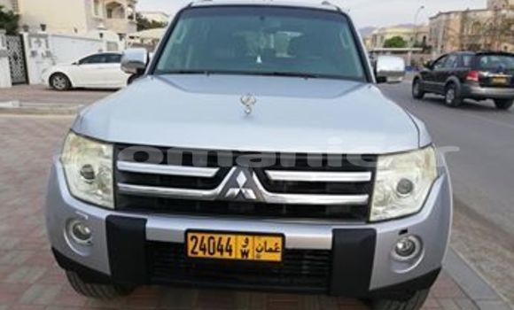 Buy Used Mitsubishi Pajero Silver Car in Muscat in Masqat Buy Used Mitsubishi Pajero Silver Car in Muscat in Masqat