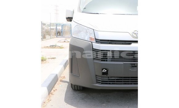 Buy Import Toyota Hiace White Car in Import - Dubai in Dhufar Buy Import Toyota Hiace White Car in Import - Dubai in Dhufar