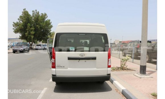 Buy Import Toyota Hiace White Car in Import - Dubai in Dhufar Buy Import Toyota Hiace White Car in Import - Dubai in Dhufar