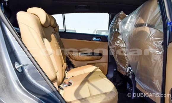 Buy Import Kia Sportage Other Car in Import - Dubai in Dhufar Buy Import Kia Sportage Other Car in Import - Dubai in Dhufar