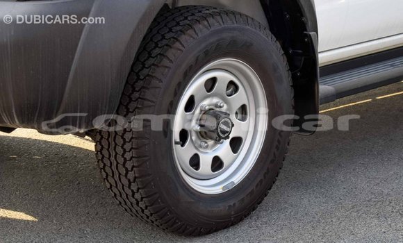 Buy Import Nissan NP 300 White Car in Import - Dubai in Dhufar Buy Import Nissan NP 300 White Car in Import - Dubai in Dhufar