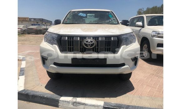 Buy Import Toyota Prado White Car in Import - Dubai in Dhufar Buy Import Toyota Prado White Car in Import - Dubai in Dhufar