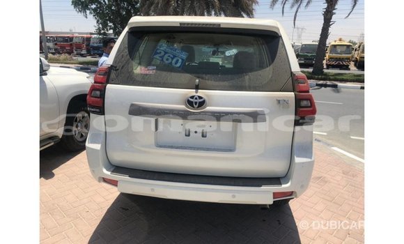 Buy Import Toyota Prado White Car in Import - Dubai in Dhufar Buy Import Toyota Prado White Car in Import - Dubai in Dhufar