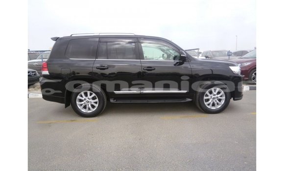 Buy Import Toyota Land Cruiser Black Car in Import - Dubai in Dhufar Buy Import Toyota Land Cruiser Black Car in Import - Dubai in Dhufar