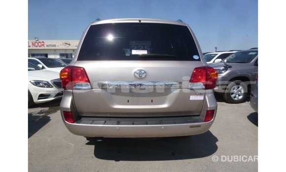Buy Import Toyota Land Cruiser Other Car in Import - Dubai in Dhufar Buy Import Toyota Land Cruiser Other Car in Import - Dubai in Dhufar