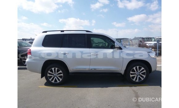 Buy Import Toyota Land Cruiser Other Car in Import - Dubai in Dhufar Buy Import Toyota Land Cruiser Other Car in Import - Dubai in Dhufar