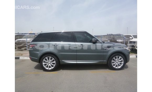 Buy Import Land Rover Range Rover Green Car in Import - Dubai in Dhufar Buy Import Land Rover Range Rover Green Car in Import - Dubai in Dhufar