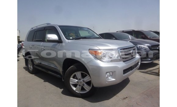 Buy Import Toyota Land Cruiser Other Car in Import - Dubai in Dhufar Buy Import Toyota Land Cruiser Other Car in Import - Dubai in Dhufar