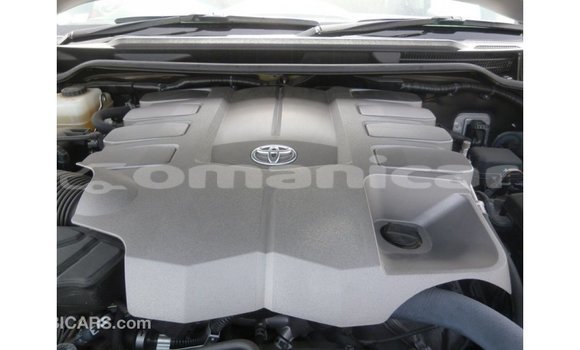 Buy Import Toyota Land Cruiser Other Car in Import - Dubai in Dhufar Buy Import Toyota Land Cruiser Other Car in Import - Dubai in Dhufar