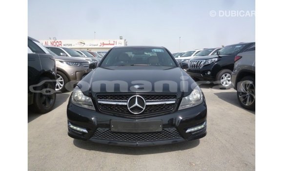 Buy Import Mercedes-Benz 190 Black Car in Import - Dubai in Dhufar Buy Import Mercedes-Benz 190 Black Car in Import - Dubai in Dhufar