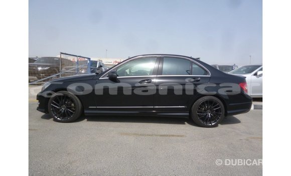 Buy Import Mercedes-Benz 190 Black Car in Import - Dubai in Dhufar Buy Import Mercedes-Benz 190 Black Car in Import - Dubai in Dhufar