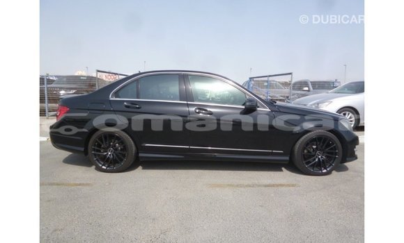Buy Import Mercedes-Benz 190 Black Car in Import - Dubai in Dhufar Buy Import Mercedes-Benz 190 Black Car in Import - Dubai in Dhufar