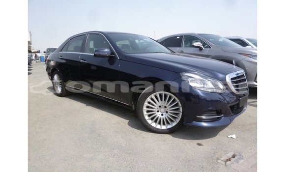 Buy Import Mercedes-Benz 200 Blue Car in Import - Dubai in Dhufar