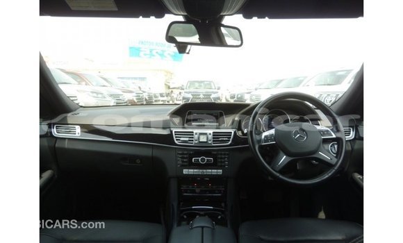 Buy Import Mercedes-Benz 200 Blue Car in Import - Dubai in Dhufar Buy Import Mercedes-Benz 200 Blue Car in Import - Dubai in Dhufar