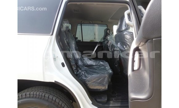 Buy Import Toyota Prado White Car in Import - Dubai in Dhufar Buy Import Toyota Prado White Car in Import - Dubai in Dhufar