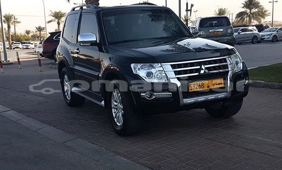 Buy Used Mitsubishi Pajero Black Car in Muscat in Masqat