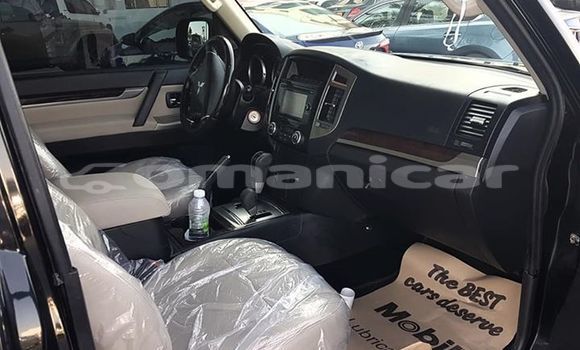 Buy Used Mitsubishi Pajero Black Car in Muscat in Masqat Buy Used Mitsubishi Pajero Black Car in Muscat in Masqat